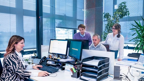 foto di gruppo ufficio service